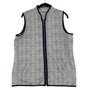 Weekends Chico's Vest Women's Size M Blue‎ White Chevron Print Sleeveless Zip Up